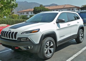 Bold new design and two new engines distingjuish the 2014 Cherokee from its iconic siblings.