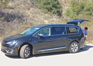 All features and safety elements of the 2017 Pacifica remain, with surround-view camera, park assist, forward collision and lane departure warning built in.